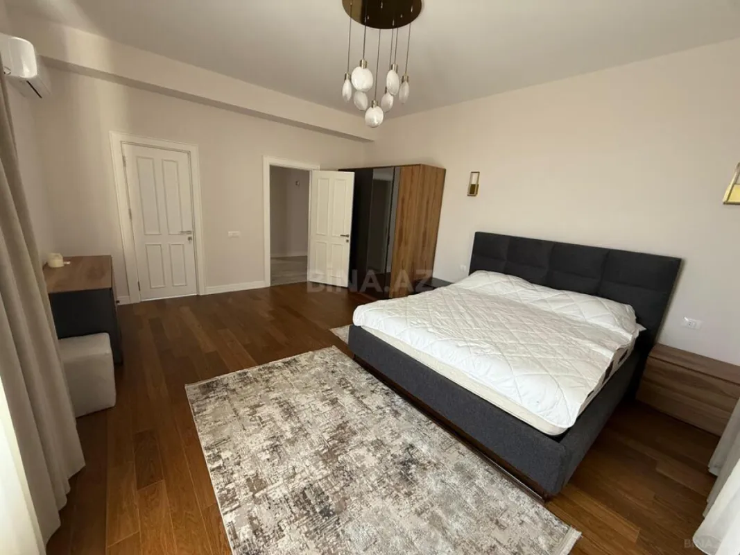 Kirayə verilir 3 otaqlı mənzil 127 m²