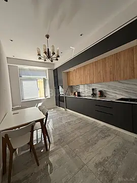 Kirayə verilir 3 otaqlı mənzil 127 m²