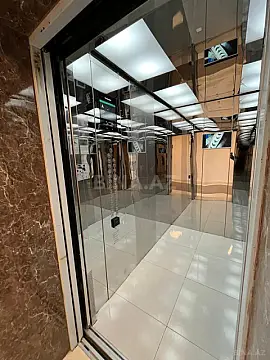 Satılır 5 otaqlı mənzil 324 m²