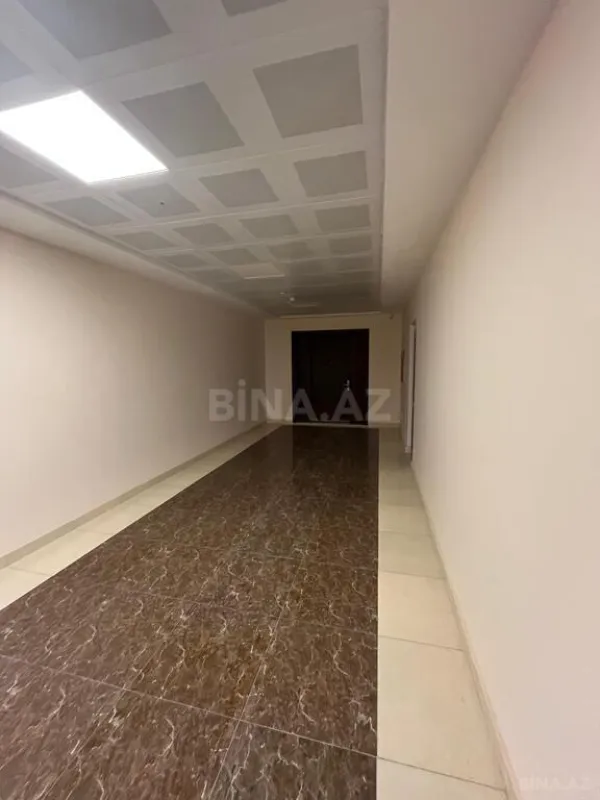 Satılır 5 otaqlı mənzil 324 m²