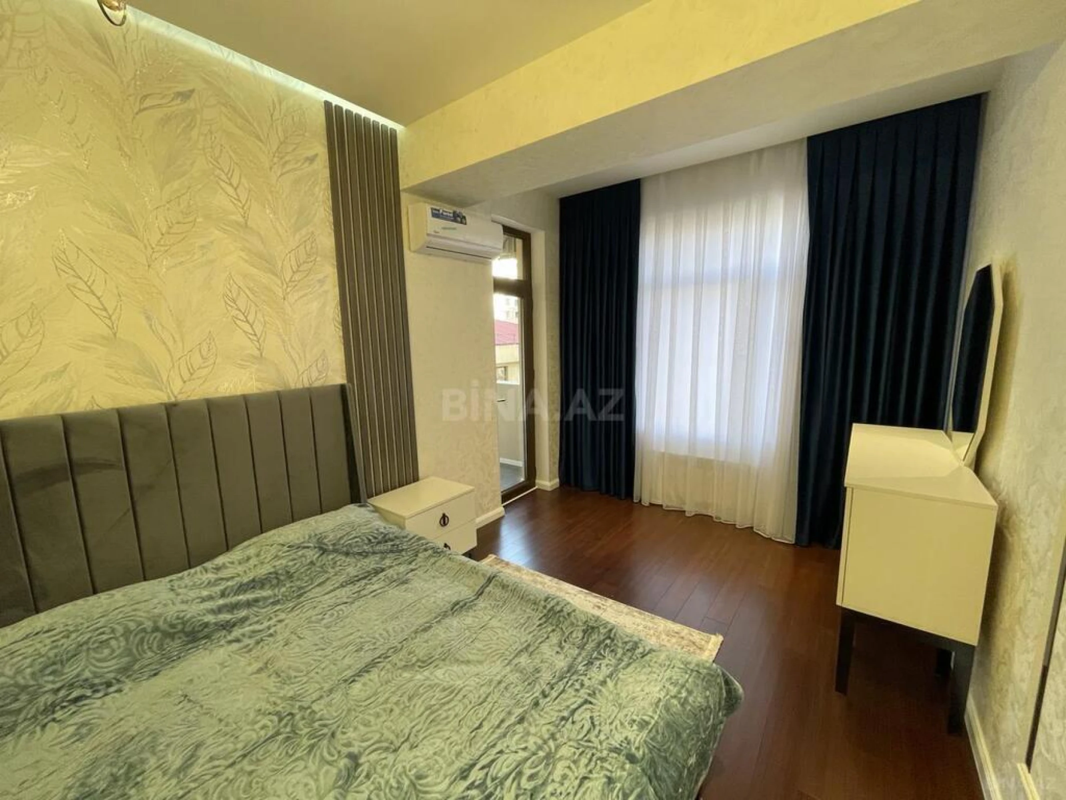 Kirayə verilir 3 otaqlı mənzil 110 m²