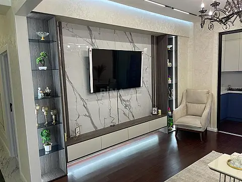 Kirayə verilir 3 otaqlı mənzil 110 m²