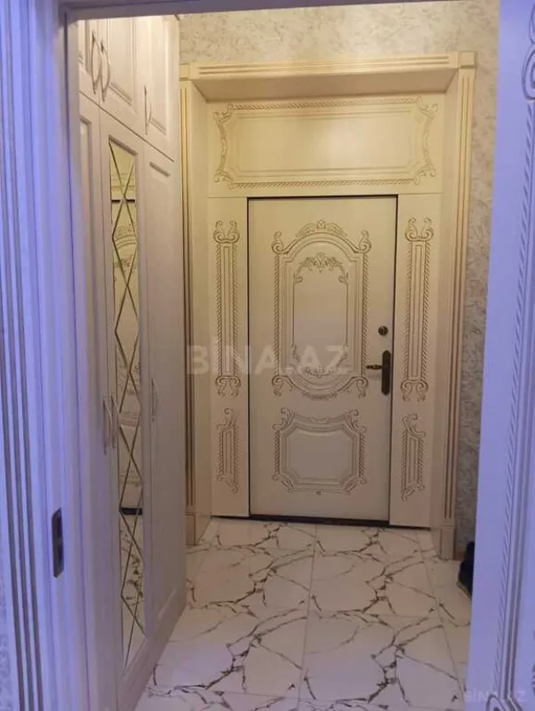 Satılır 7 otaqlı həyət evi 250 m²