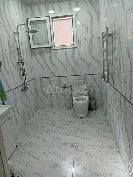 Satılır 7 otaqlı həyət evi 250 m²