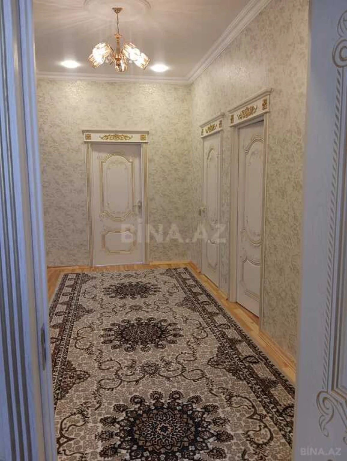 Satılır 7 otaqlı həyət evi 250 m²