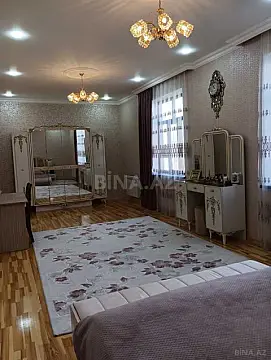 Satılır 7 otaqlı həyət evi 250 m²