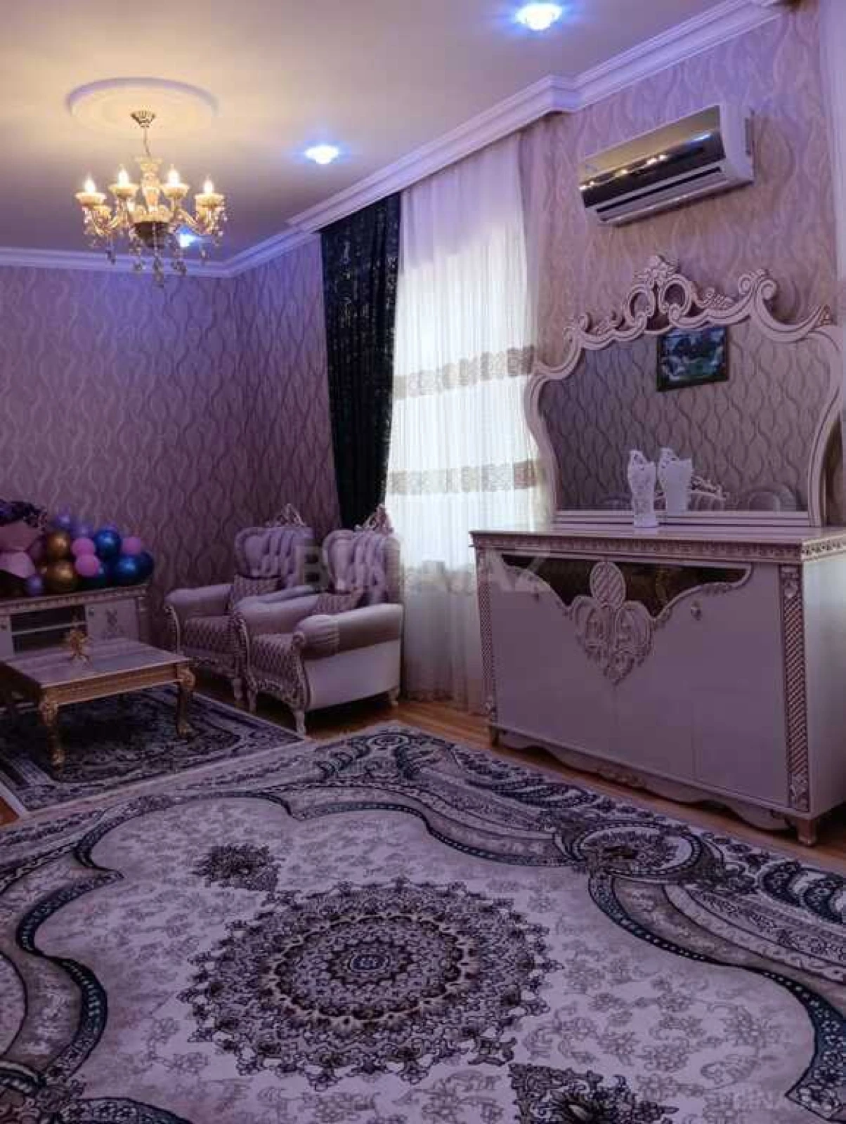 Satılır 7 otaqlı həyət evi 250 m²