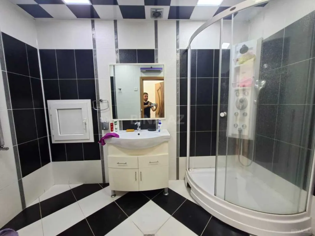 Satılır 3 otaqlı mənzil 122 m²