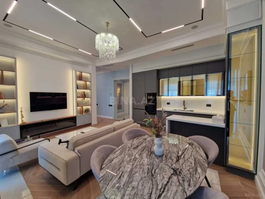 Satılır 3 otaqlı mənzil 105 m²