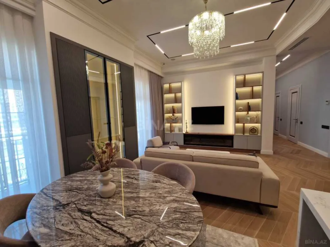 Satılır 3 otaqlı mənzil 105 m²