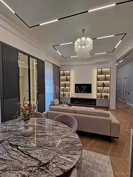 Satılır 3 otaqlı mənzil 105 m²