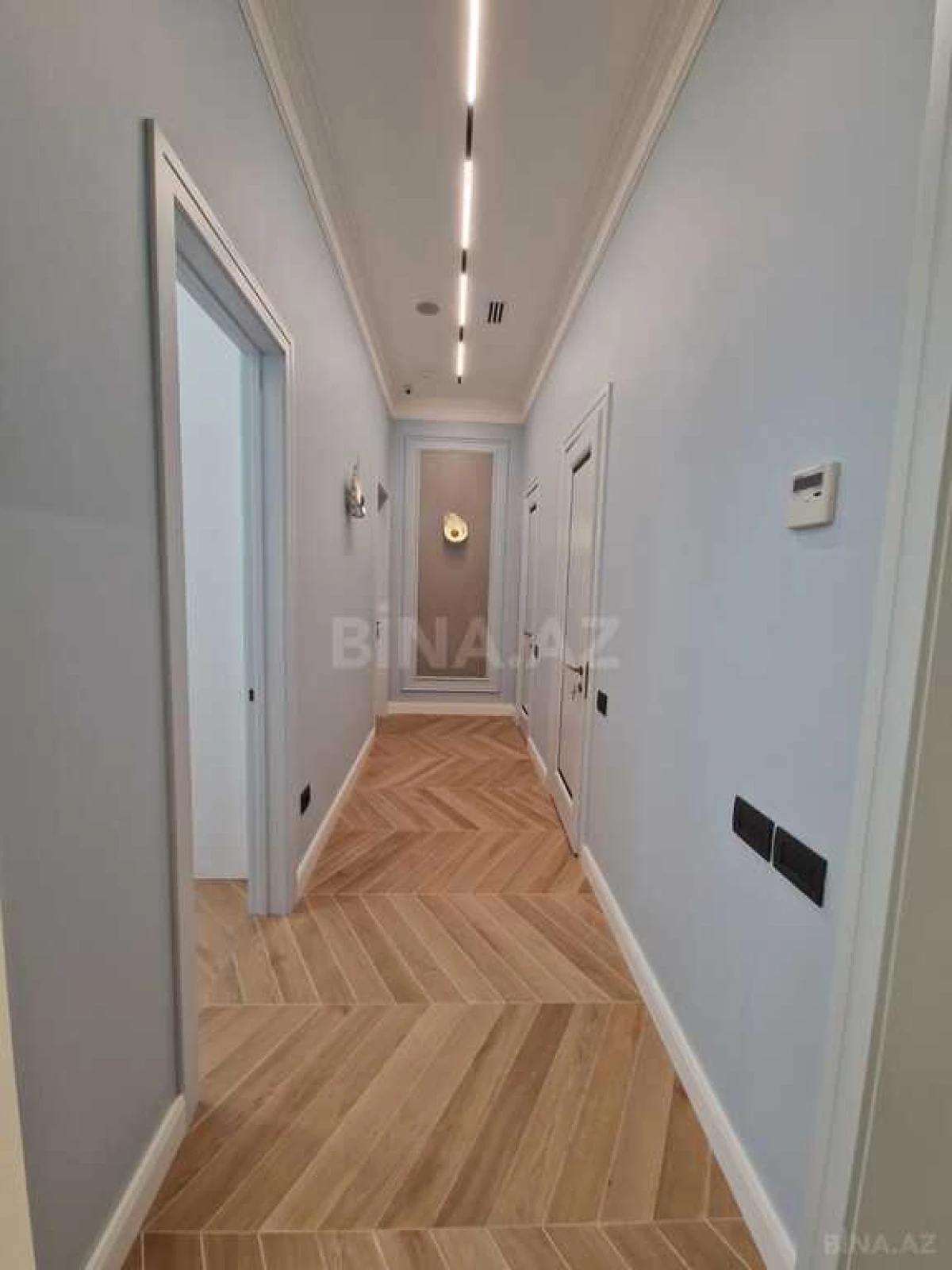 Satılır 3 otaqlı mənzil 105 m²