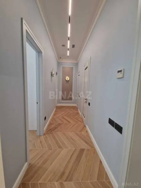 Satılır 3 otaqlı mənzil 105 m²