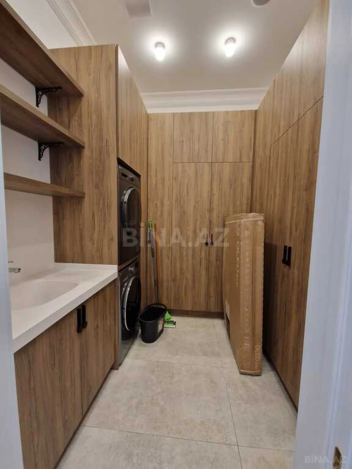 Satılır 3 otaqlı mənzil 105 m²