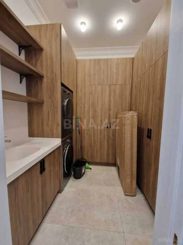 Satılır 3 otaqlı mənzil 105 m²