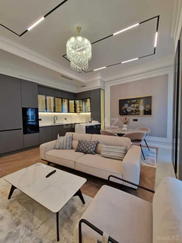 Satılır 3 otaqlı mənzil 105 m²