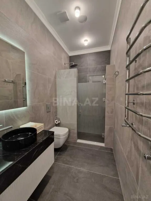 Satılır 3 otaqlı mənzil 105 m²