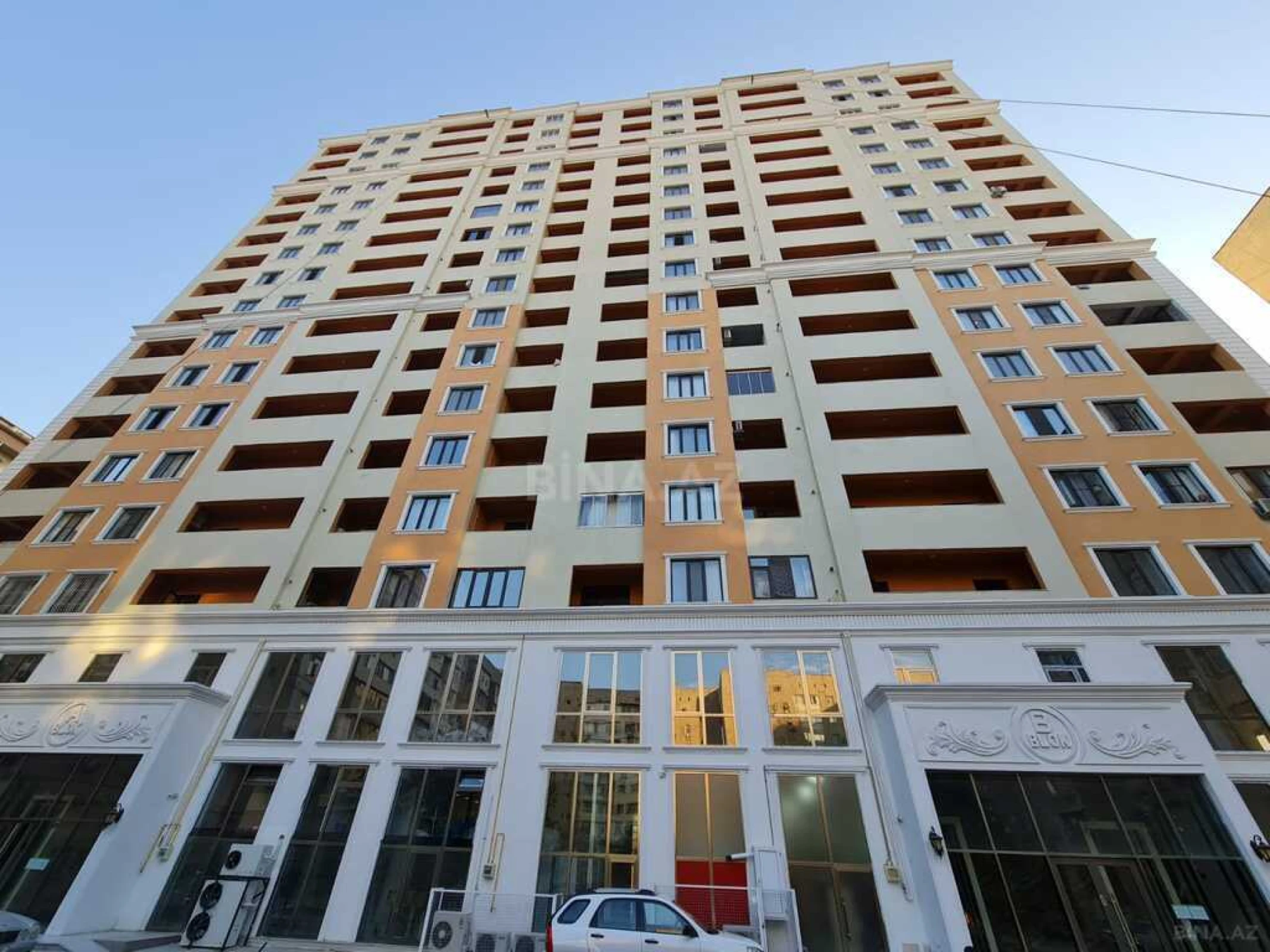 Satılır 3 otaqlı mənzil 122 m²