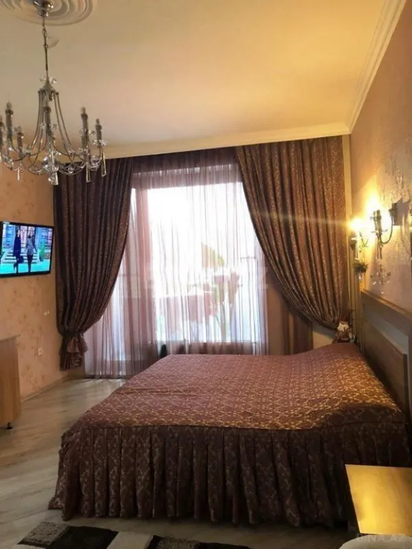 Kirayə verilir 2 otaqlı mənzil 80 m²