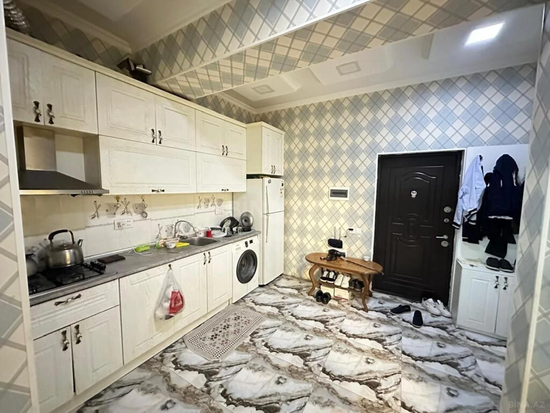 Satılır 2 otaqlı mənzil 60 m²