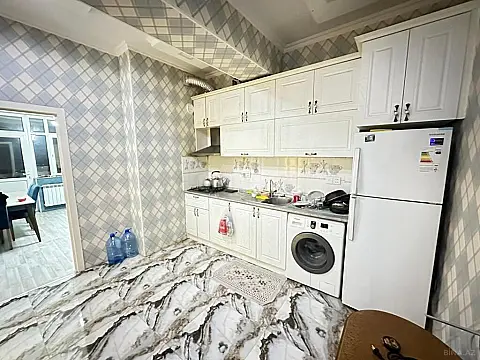 Satılır 2 otaqlı mənzil 60 m²