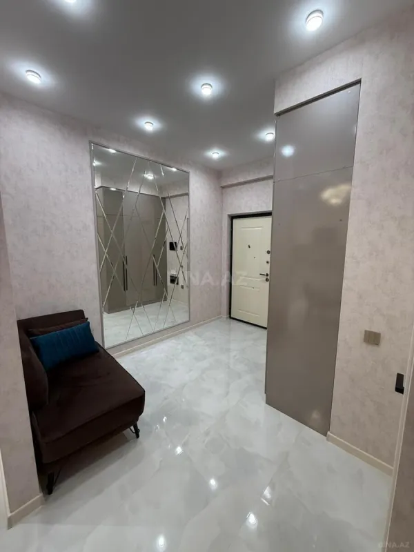 Satılır 2 otaqlı mənzil 66 m²