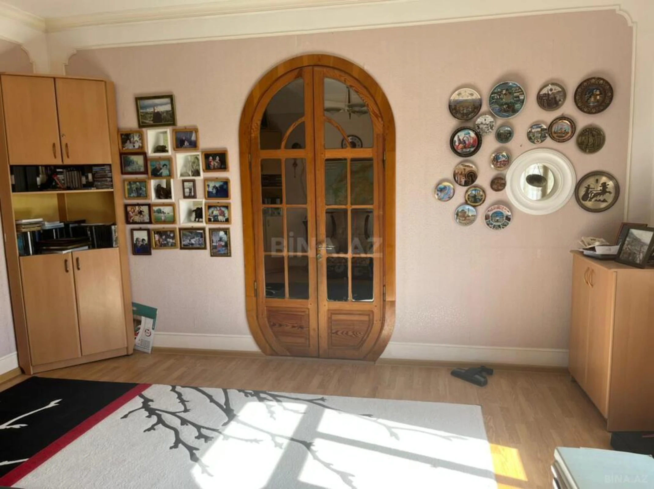 Satılır 5 otaqlı həyət evi 570 m²