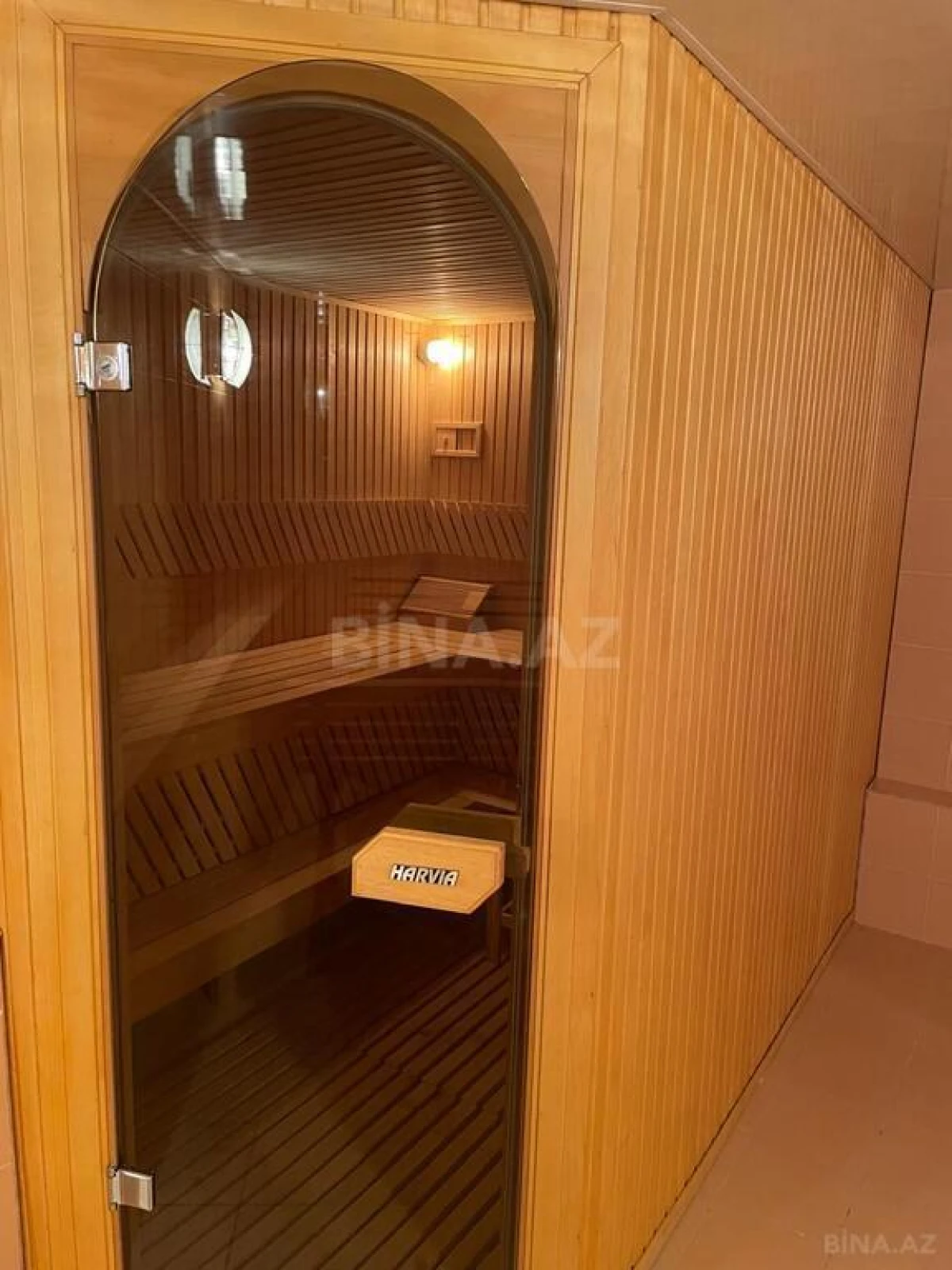 Satılır 7 otaqlı həyət evi 750 m²