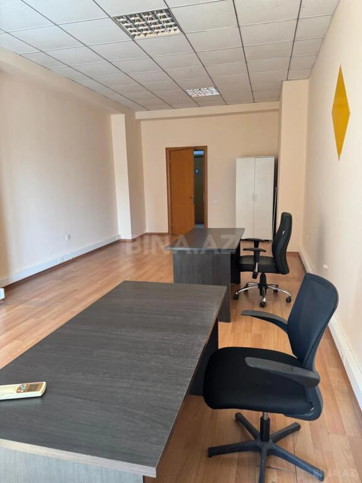 Kirayə verilir 5 otaqlı ofis 250 m²