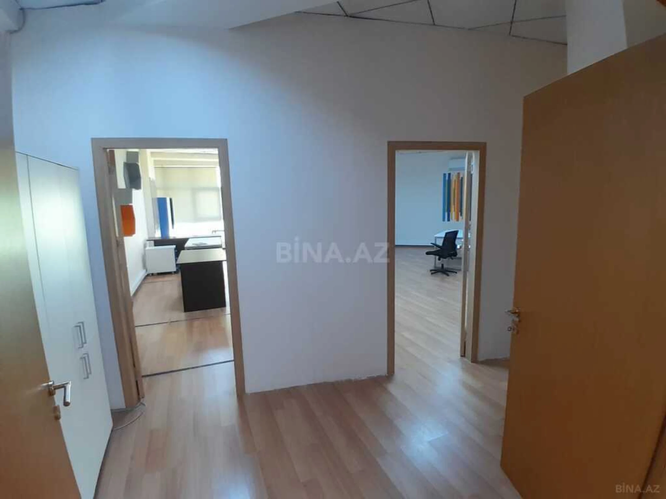 Kirayə verilir 5 otaqlı ofis 250 m²