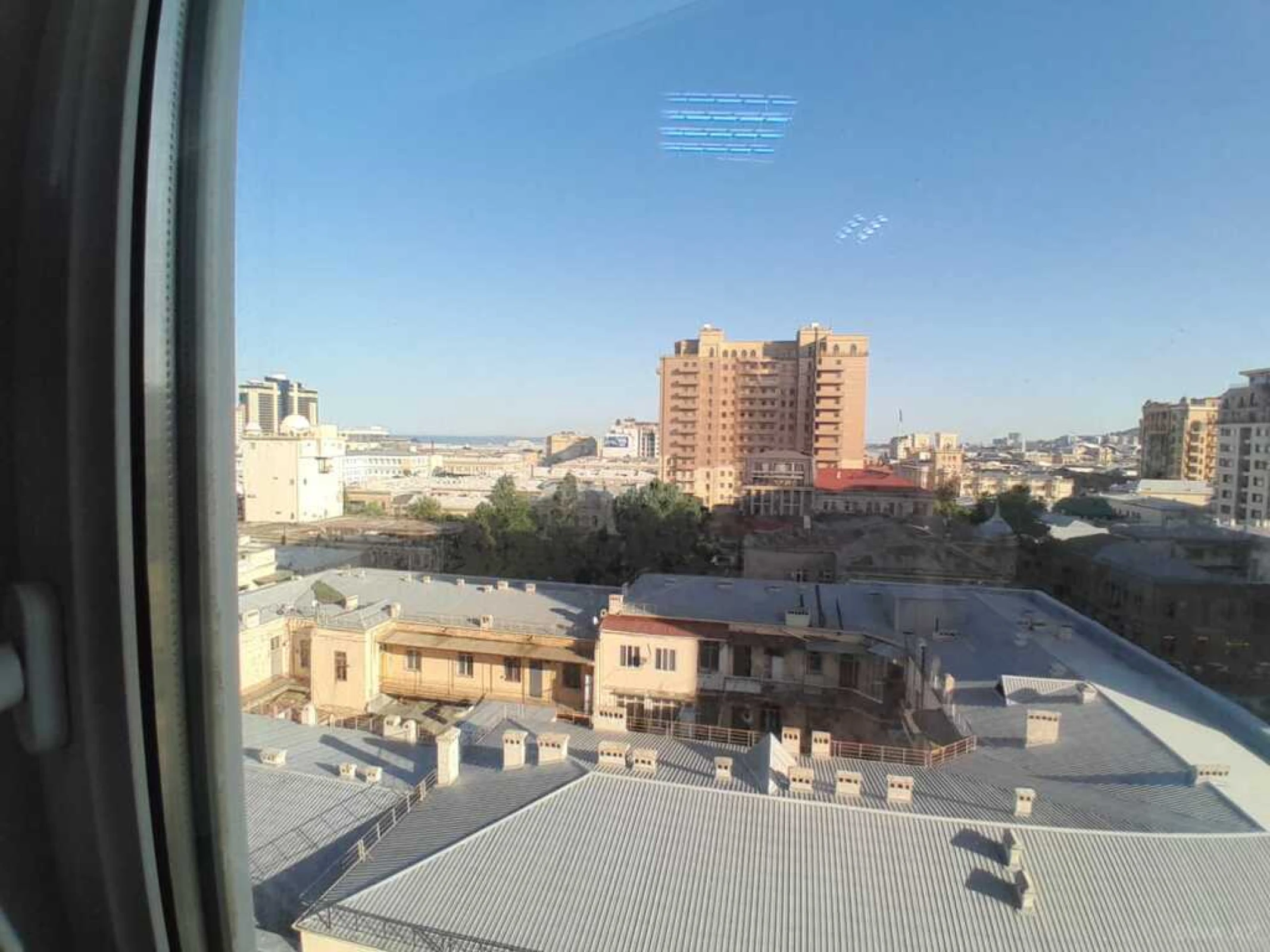 Kirayə verilir 5 otaqlı ofis 250 m²