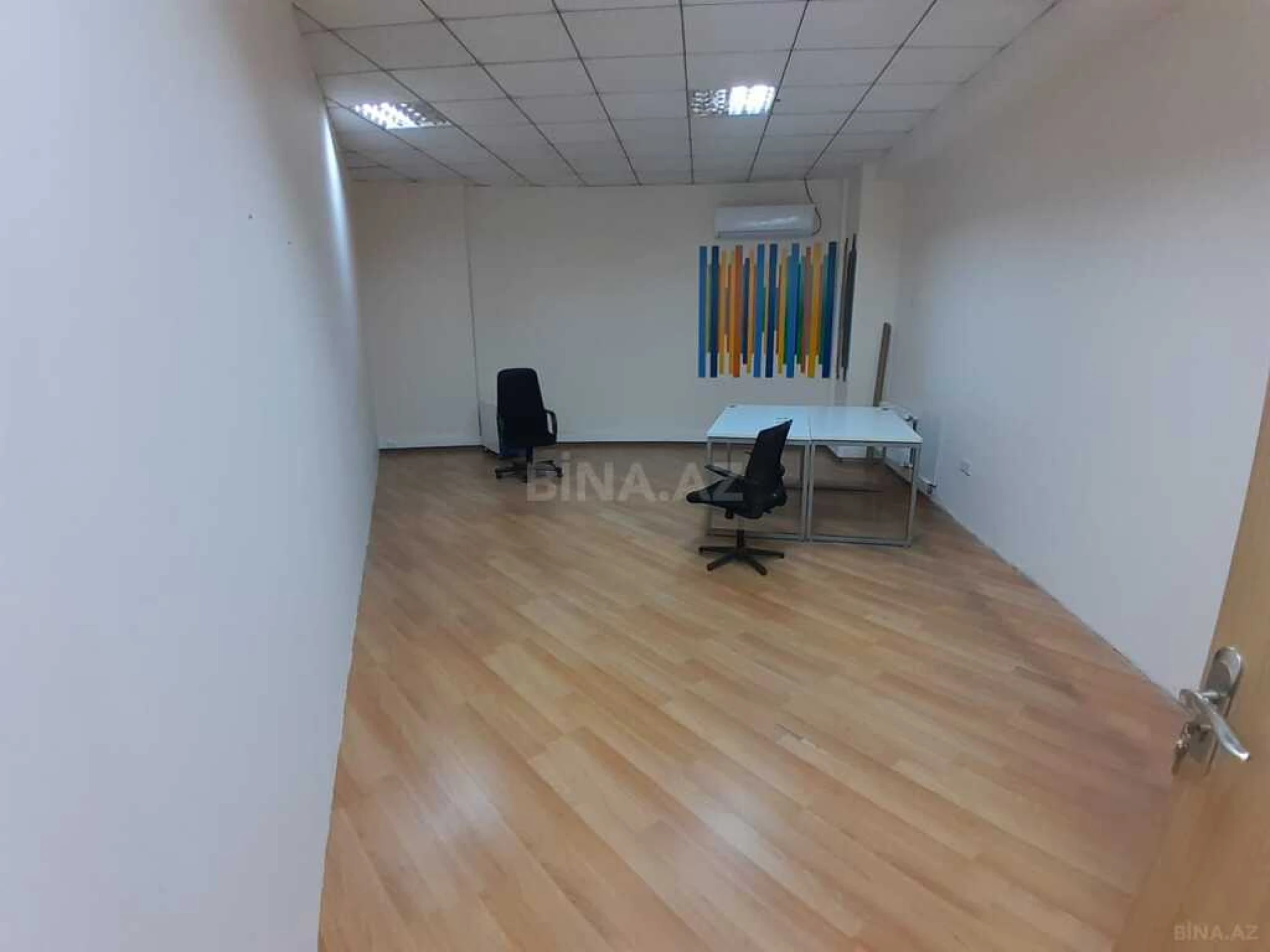 Kirayə verilir 5 otaqlı ofis 250 m²
