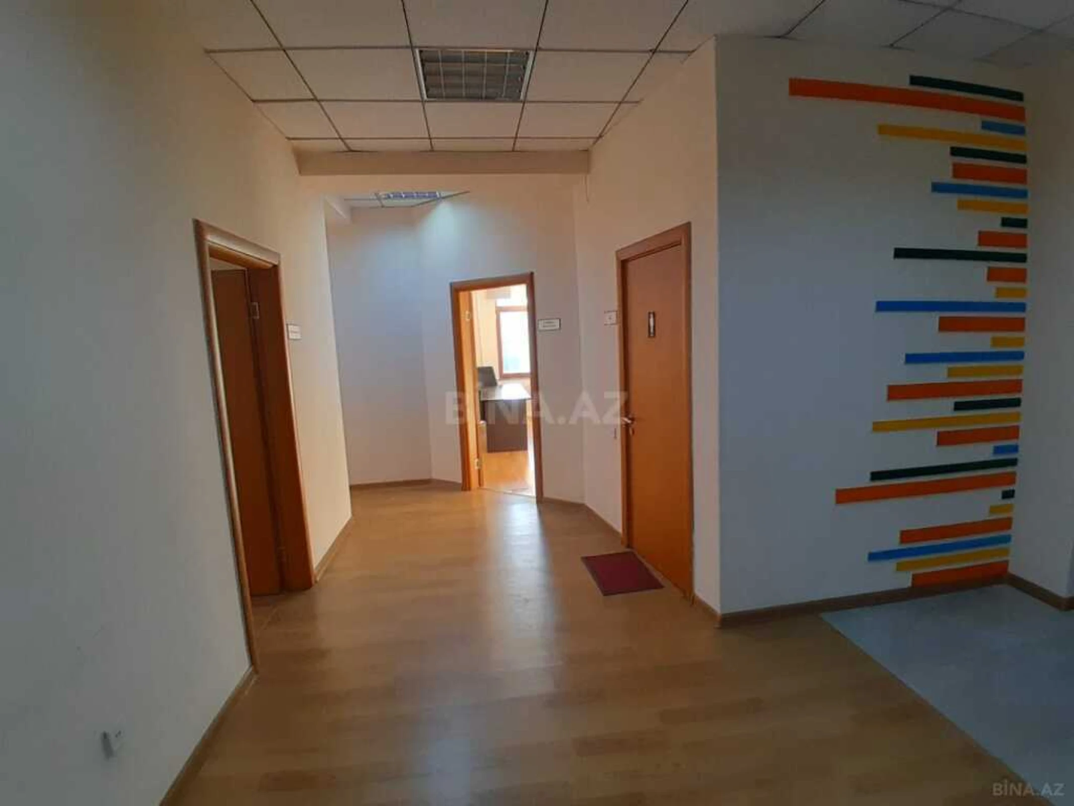 Kirayə verilir 5 otaqlı ofis 250 m²