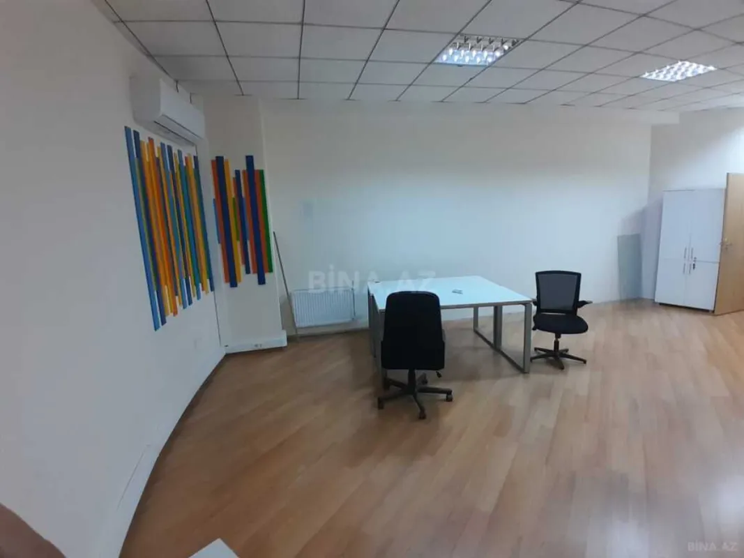 Kirayə verilir 5 otaqlı ofis 250 m²