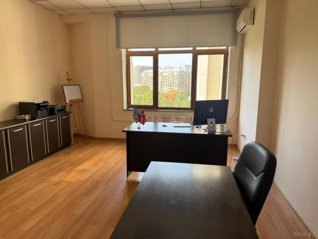 Kirayə verilir 5 otaqlı ofis 250 m²