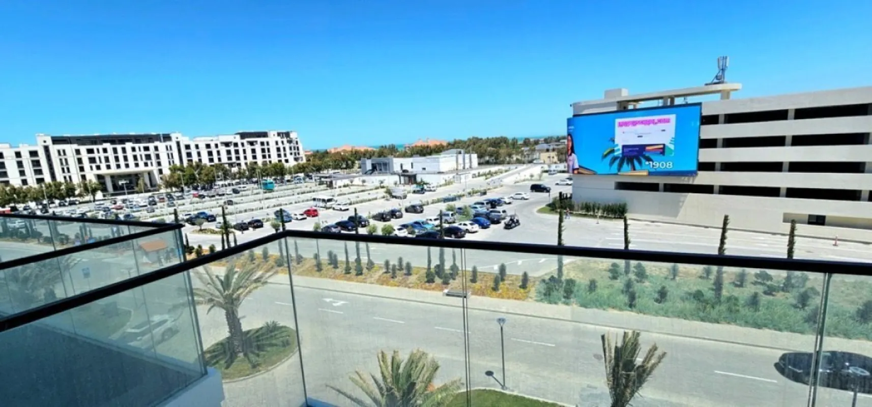 Satılır 2 otaqlı mənzil 75 m²