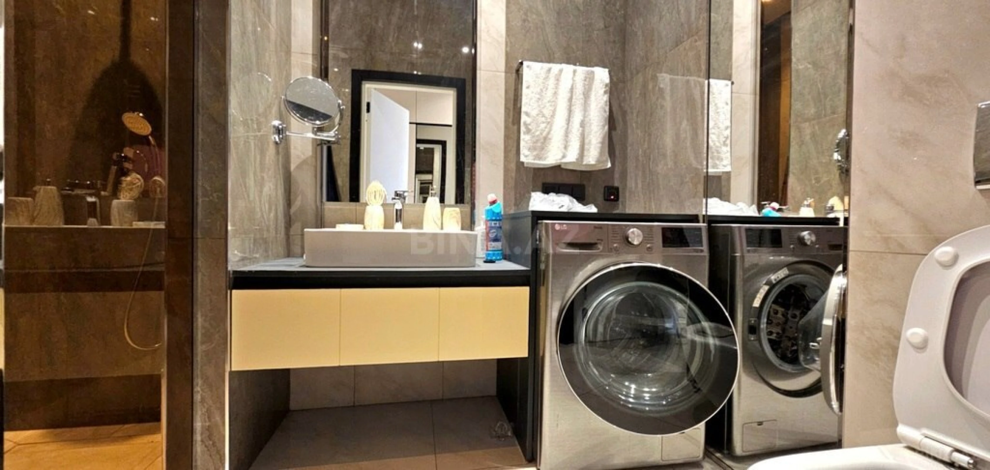 Satılır 2 otaqlı mənzil 75 m²