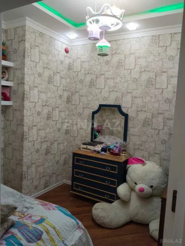 Satılır 3 otaqlı mənzil 83 m²