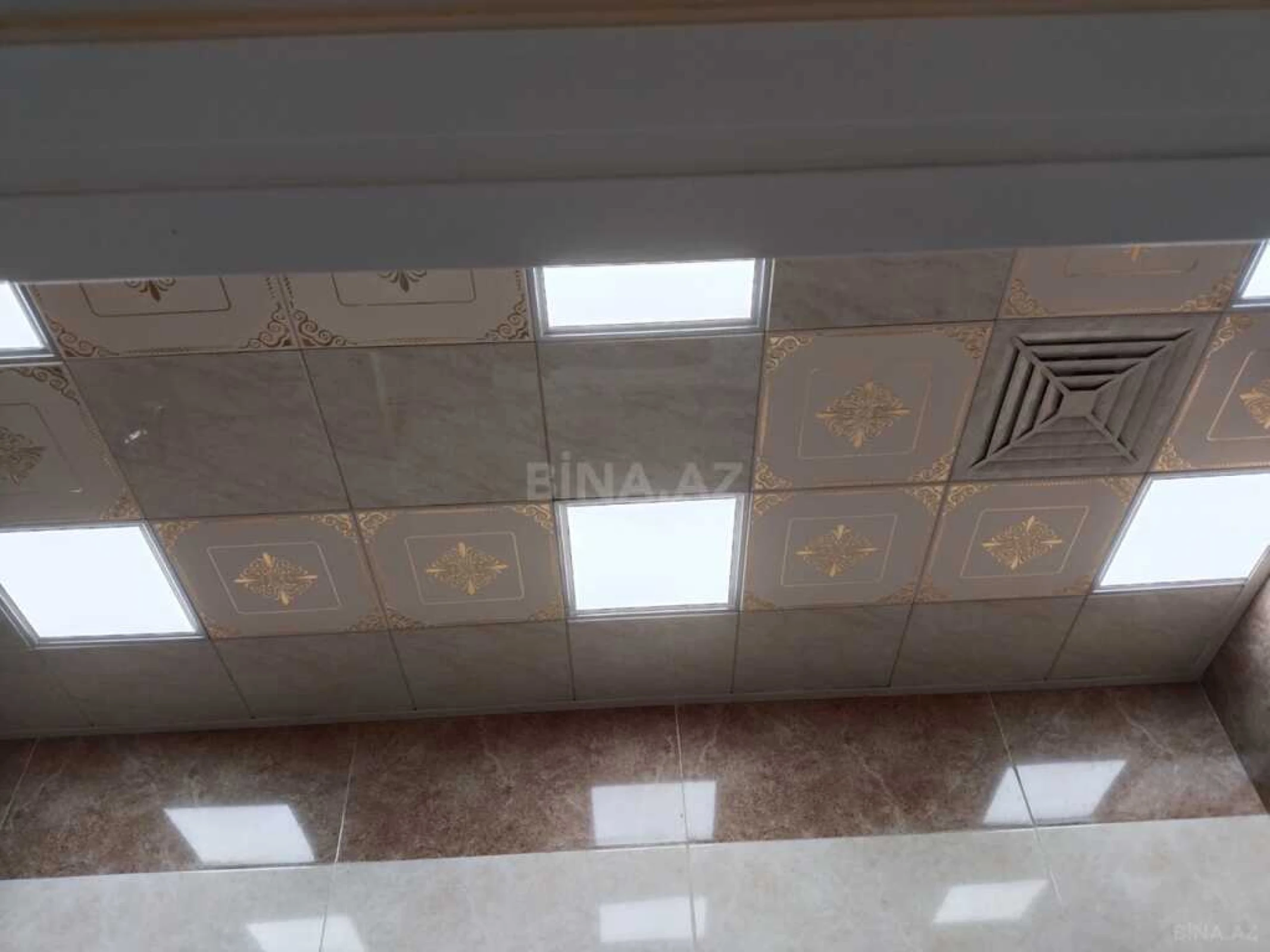 Satılır 3 otaqlı mənzil 83 m²