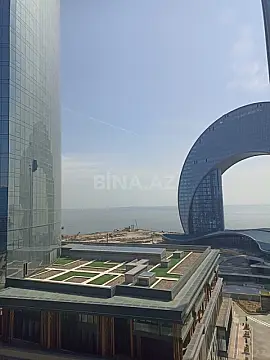 Satılır 3 otaqlı mənzil 140 m²