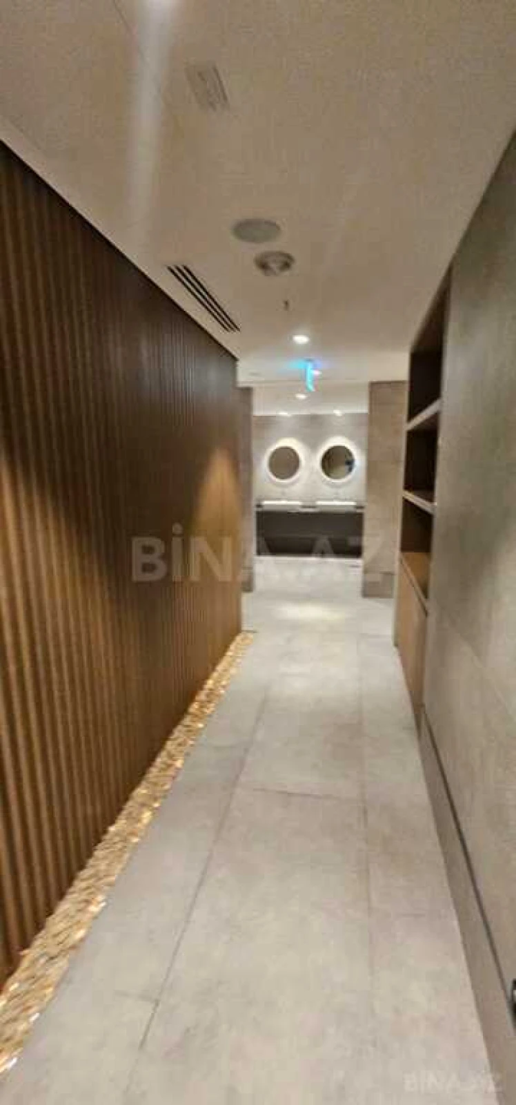 Satılır 3 otaqlı mənzil 140 m²
