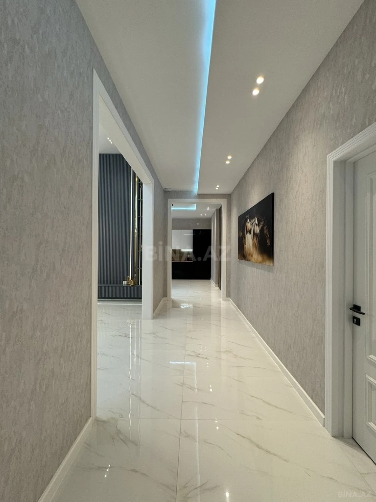 Satılır 4 otaqlı həyət evi 220 m²