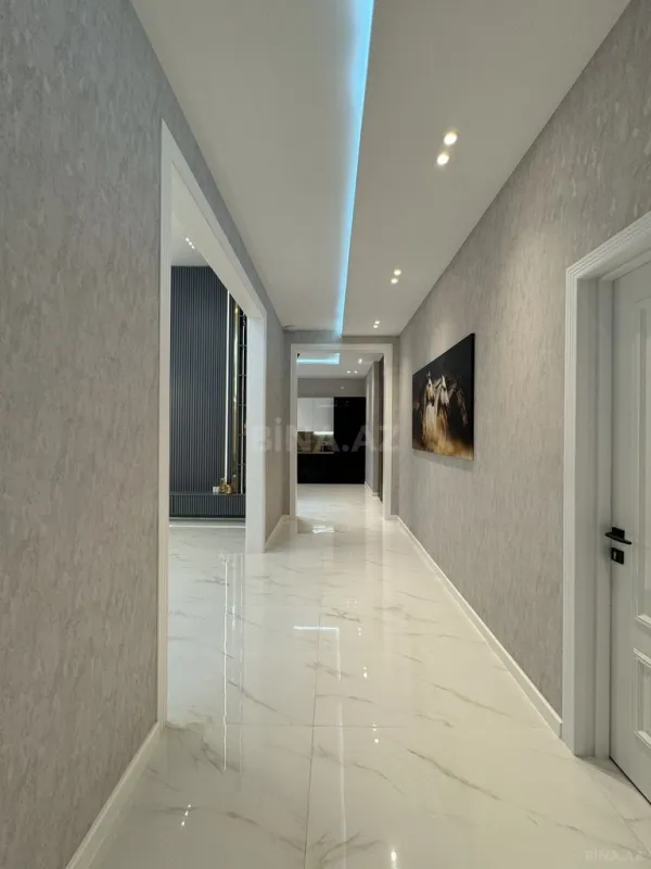 Satılır 4 otaqlı həyət evi 220 m²