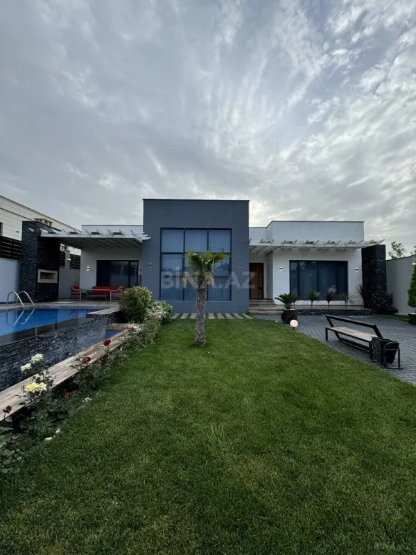 Satılır 4 otaqlı həyət evi 220 m²