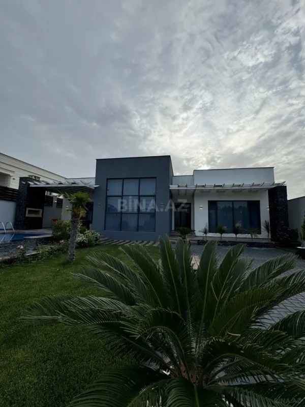 Satılır 4 otaqlı həyət evi 220 m²