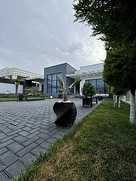 Satılır 4 otaqlı həyət evi 220 m²