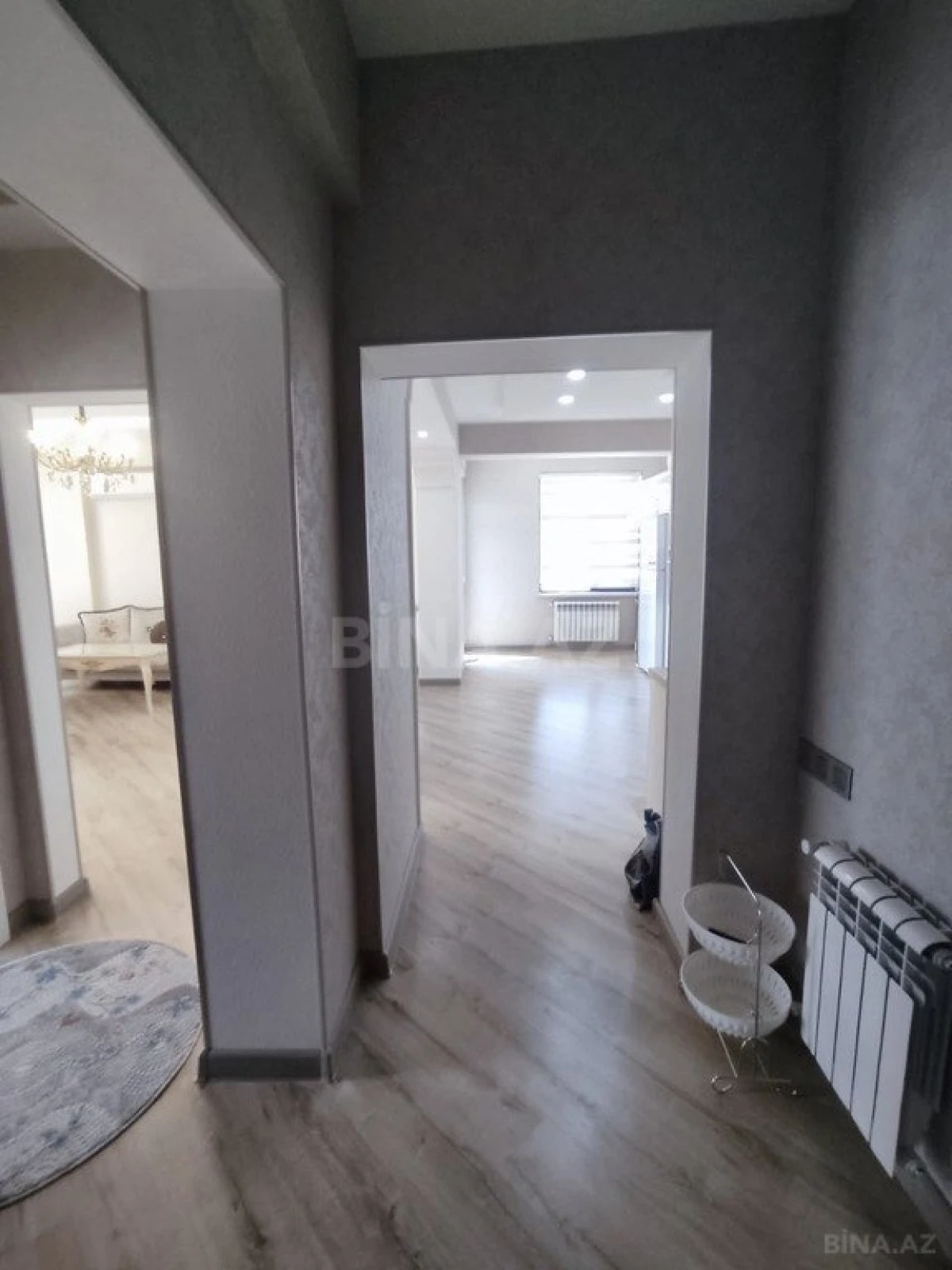 Kirayə verilir 2 otaqlı mənzil 75 m²