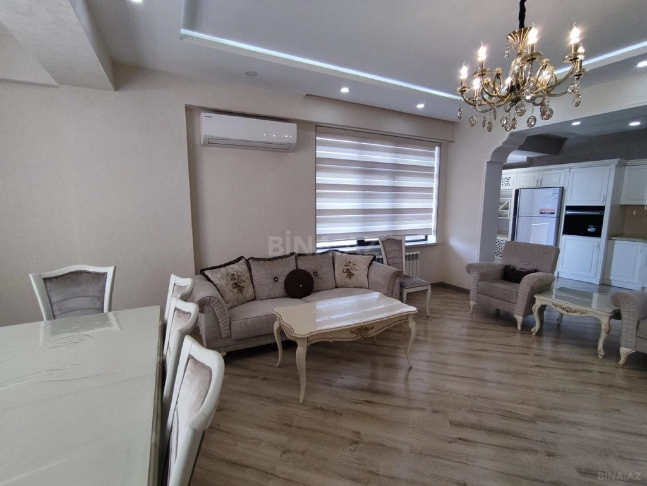 Kirayə verilir 2 otaqlı mənzil 75 m²