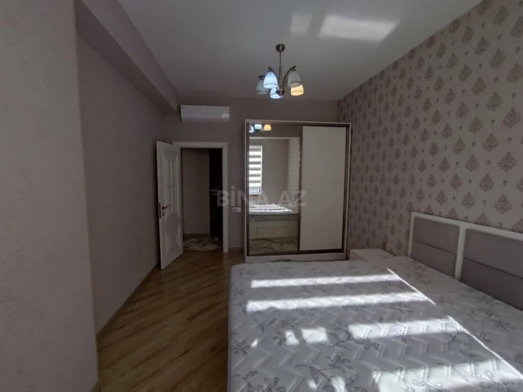 Kirayə verilir 2 otaqlı mənzil 75 m²