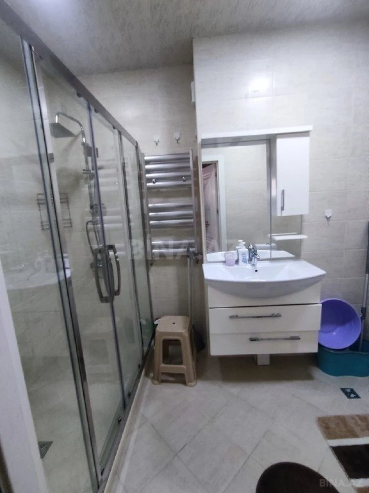 Kirayə verilir 2 otaqlı mənzil 75 m²
